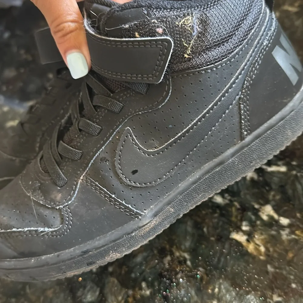 Black Nike